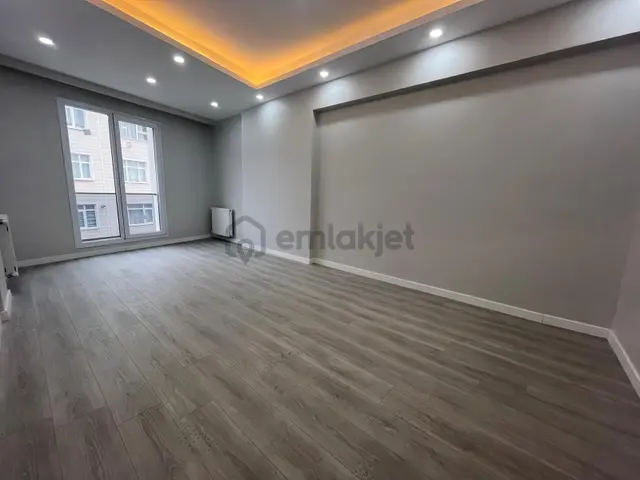Loft'tanyeşilova Mah Tapu Masrafsız Sıfır 3+1 Ara Kat Daire 3