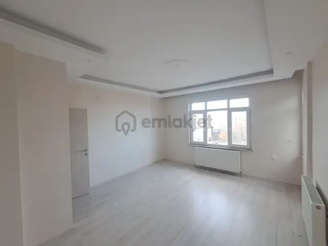 Gülsultan Emlak ' Tan Tekirdağ Süleymanpaşa Çarşı Merkezde Satılık 3+1 Daire 3