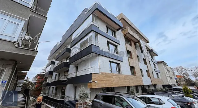 Satılık.. Hoşdere Cad. Üzeri 2+1 Köşe Boş. 1