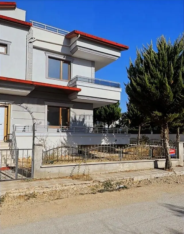 Balıkesir Burhaniye İlcesinde İskele Mevki,satılık Villa Yazlık 5