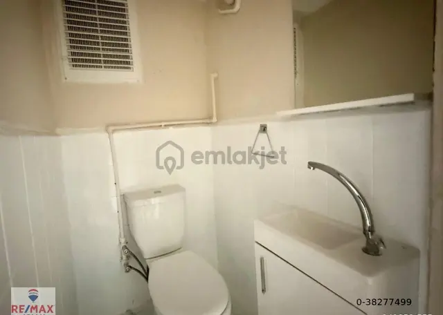 Bayraklı Osmangazi Mahallesinde Satılık 3+1 Satılık Daire 5