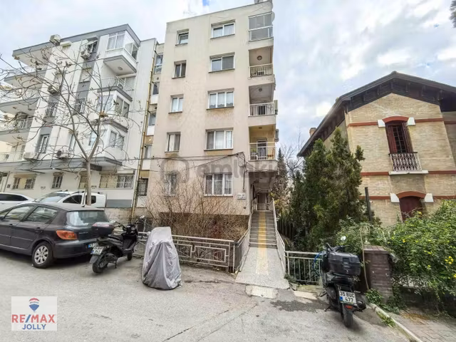 Konak Göztepe Metro Ve Amerıkan Kolejı Yakını Satılık 2+1 Daıre - Alper Gete Remax Jolly 1