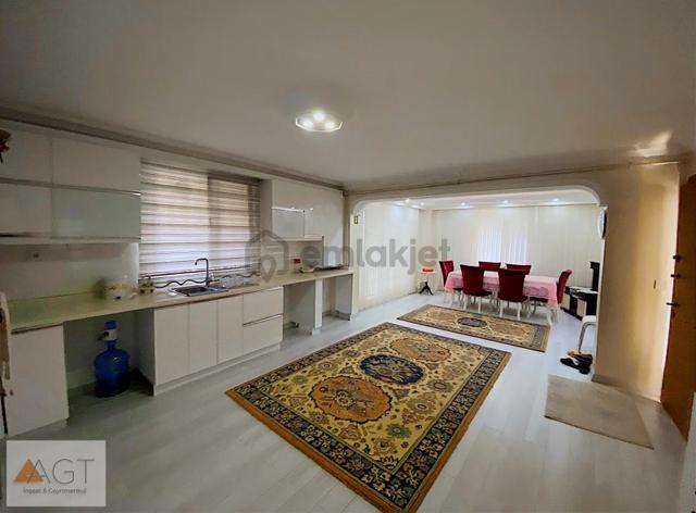 Agt'den İnkılap Mah Site İçinde Boş 70m2 2+1 Satılık Konut 4