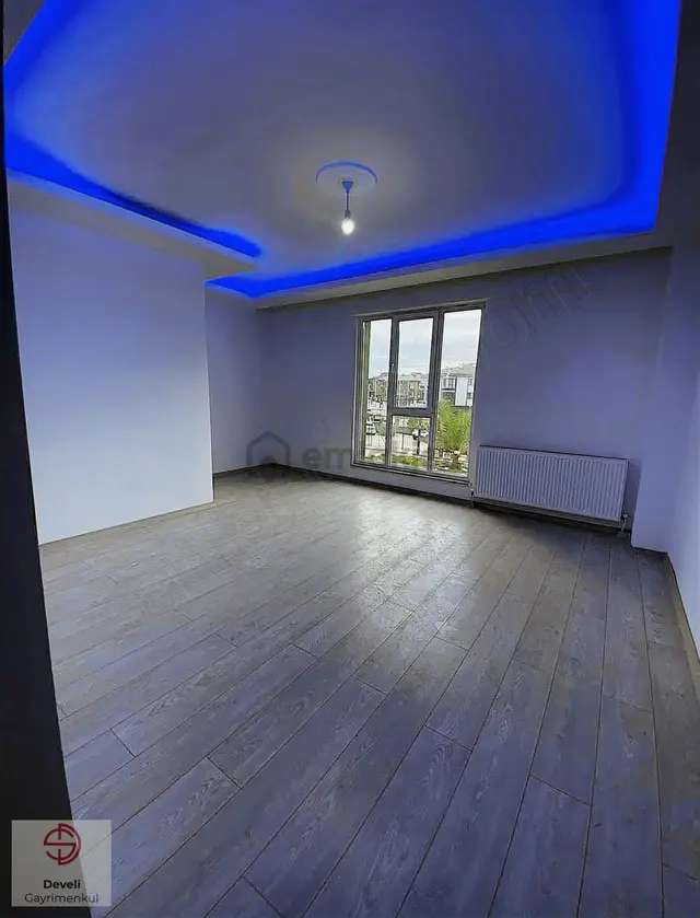 Rumeli'de Havuzlu Sitede Bahçe Katı 3+1!!! 4