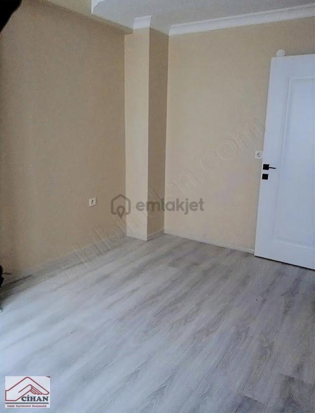 !!şirinevlerde Merkezi Noktada Satılık 2+1 Lüx Daire!!!!!!!!!!! 4