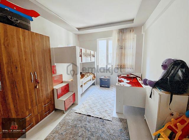 Dutlubahçe Mah.en Geniş Masrafsız Katta Önü Açık2+1 120m2dairesi 5