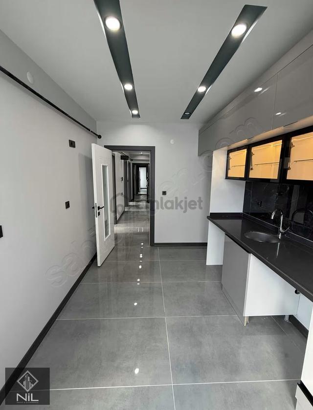 Ön Cephe Arakat 2+1 Ultra Lüks 1.sınıf İşçilik Sıfır Daire 3