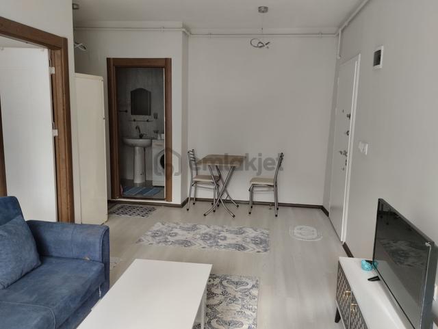 Garanti Bankası Arasında, 5 Yaşındaki Binada,eşyalı Satılık 1+1 3