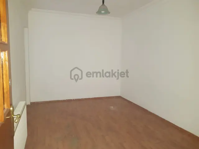 Peys'den Üçevler'de Kargaşadan Uzak Aile Apartmanı İçerisinde3+1 4