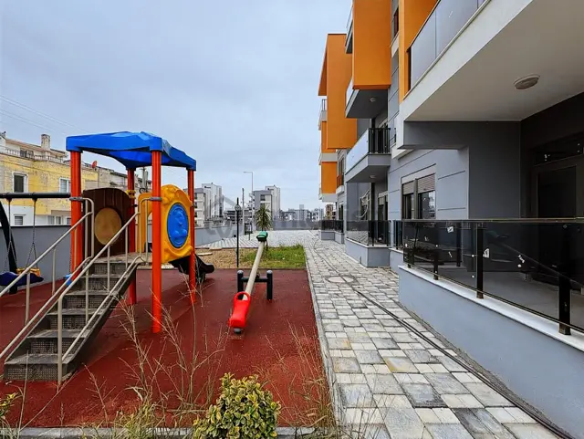 Uğur Kurtulmuş'tan İskanlı,ebeveyn Banyolu Arakat 2+1 Daire 3