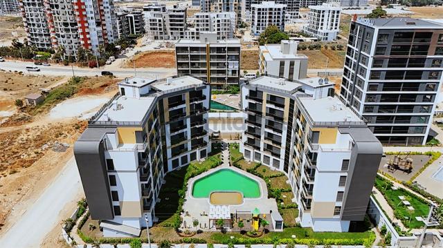 Uğur Kurtulmuş'tan 40 Lık Yol Yakını Kiralık 1+1 Arakat Daire 1
