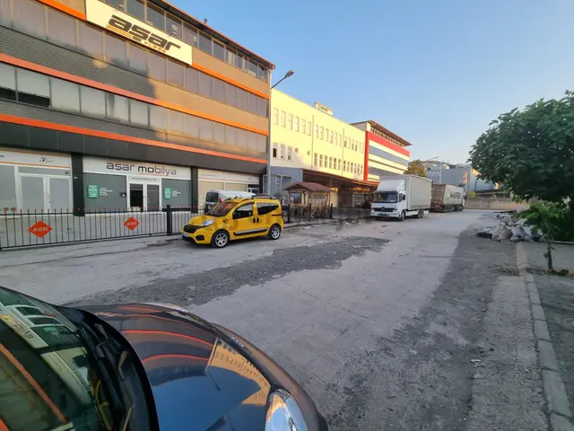 Akgün Kurumsal'dan İlkadım Sanayi Sitesinde Satılık Dükkan 3