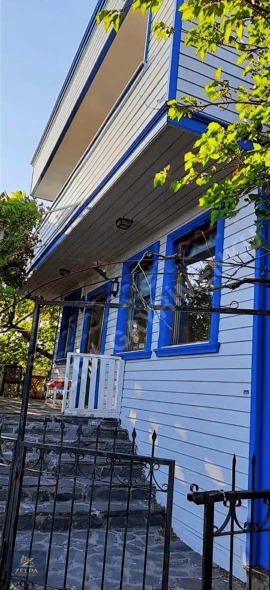 Marmara Adası' Nda Kendine Ait Koylu 3 Katlı 517 M2 Arsalı Villa 4