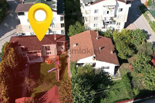 Uğur Şahin'den Satılık 510m² Arsa İçerisinde Müstakil Ev Bahçesi 1