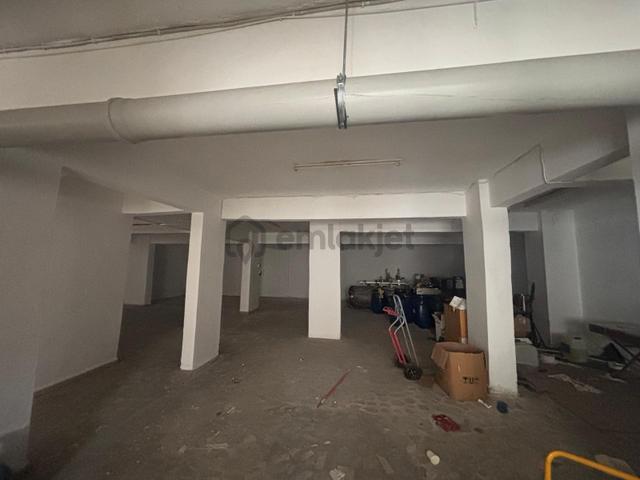 Maltepe Bağlarbaşın'da 285m2 Oldukça Kullanışlı Dükkan&depo 5