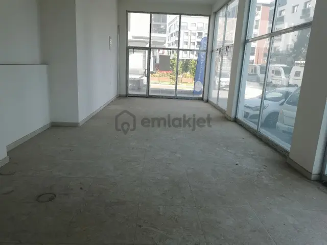 Tsr'den Şemikler Ordu Bulvarı Paraleli Kiralık Köşe Dükkan 2