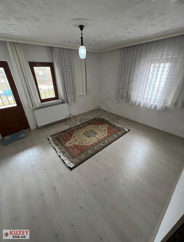 Kuzey Emlaktan Eyrekkaya Sitesinde Köşe Parsel Siteden Bağımsız 4