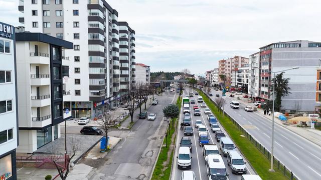 Anayola Cephe Yat Limanı Bölgesinde Kiralık 1+1 2