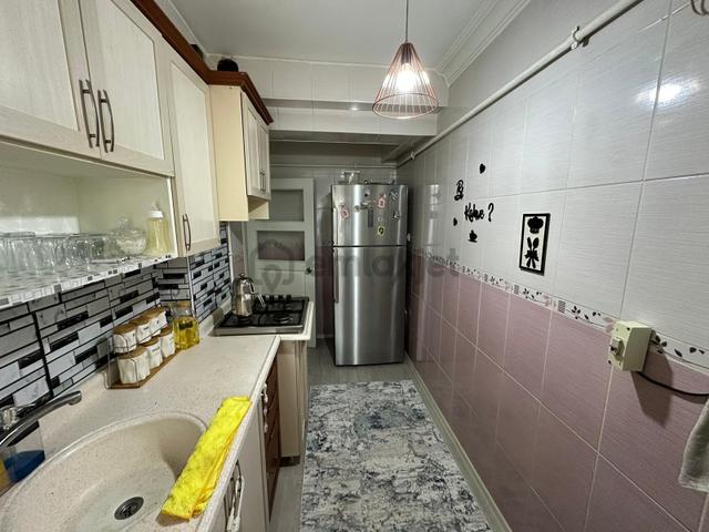 Uzman'dan Atapark Mh.de Cadde Yakını Kot'1'de 3+1+ Depolu Daire 4