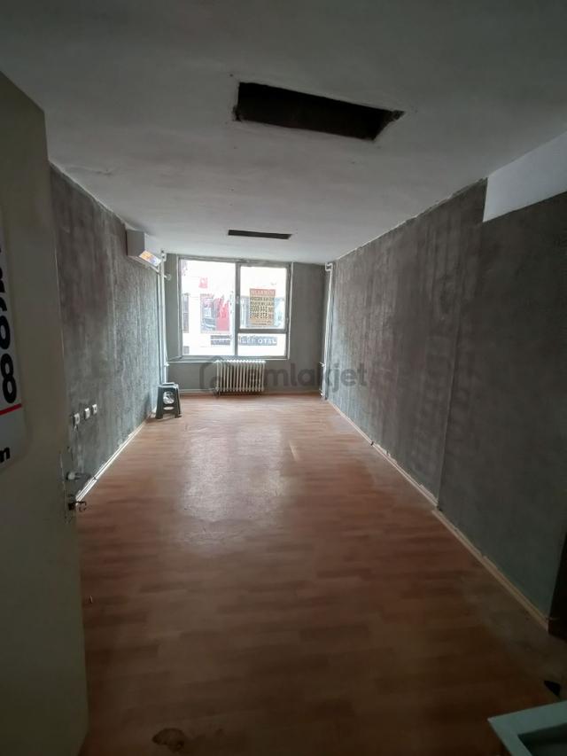 Balıkesir Merkez Kızılay Caddesi Cepheli Tabela Değeri Yüksek Kiralık Ofis 1