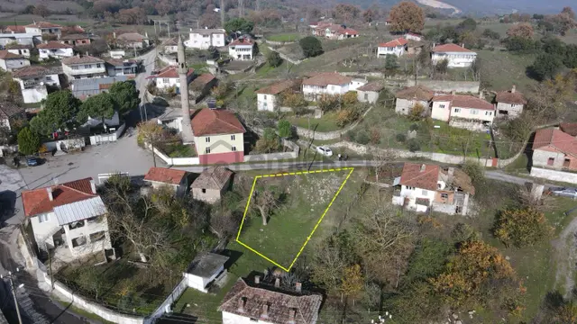 Vitrinden Semizköyde %40 2 Kat İmarlı 367 M2 Konut İmarlı Arsa 2