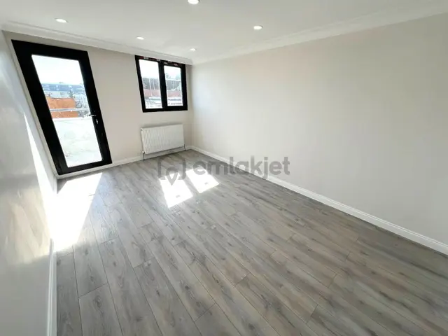 Seba'dan Tevfikbey Mh 2+1 75m2 Asansörlü Otoparklı 4.kat Daire.. 2