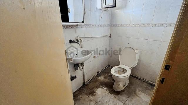 Antalya Merkez'de İşlek Bölgede Satılık Dükkan 5