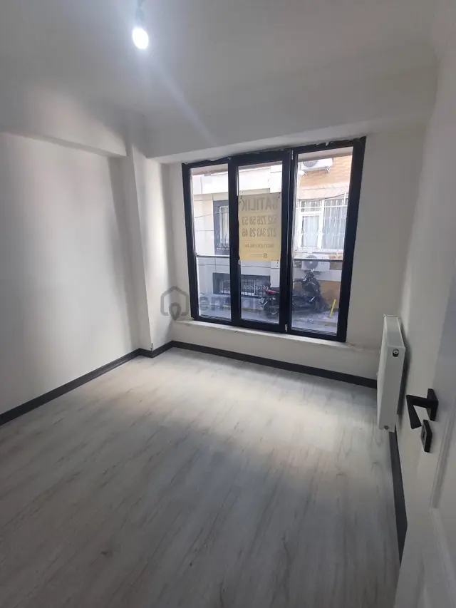 Beyoğlu Hacıahmet Mahallesi'nde Krediye Uygun Fırsat Giriş Katı 5