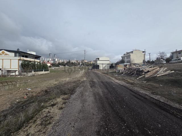 Yatırımcıya Özel: Eryaman Güzelkent’te 108 M² Arsa 4