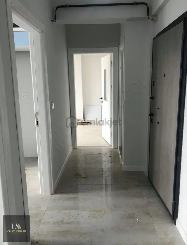 Derince'de İdeal Lokasyonda Satılık Yüksek Giriş Daire 2