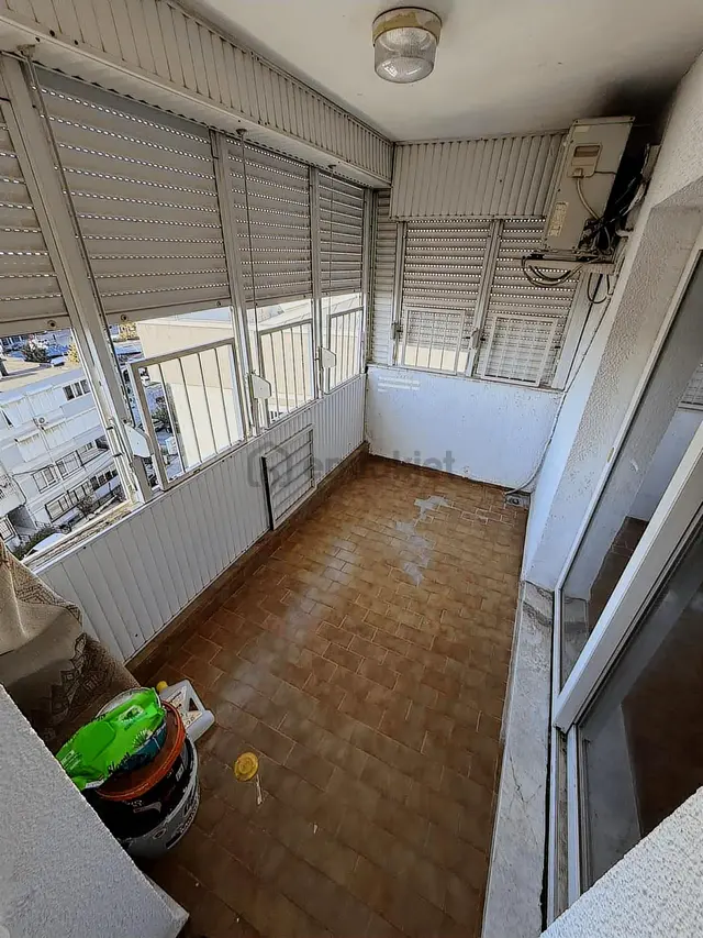 Nurfen'den Önü Açık Metro Yakını Site İcinde Satılık Geniş Daire 3