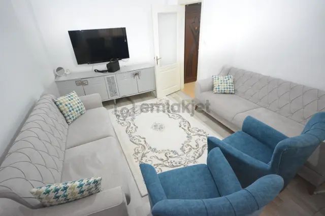 30 Ağustos Mahallesinde 2+1 Acil Satılık Y.giriş Daire 2