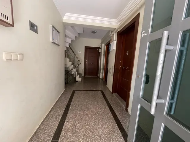 Ümraniye Atatürk Mahallesi 'nde Metroya Yakın Satılık 3+1 Daire 3