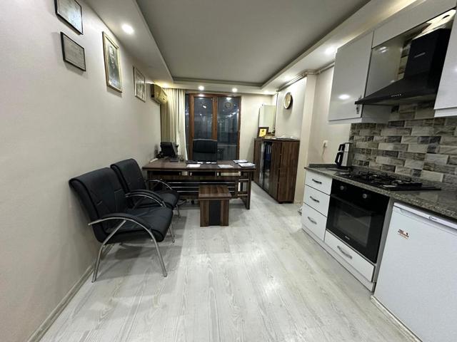 Has Seba'dan Tevfikbey Mh 2+1 75m2 Sefaköy Merkezde Arakat Daire 3