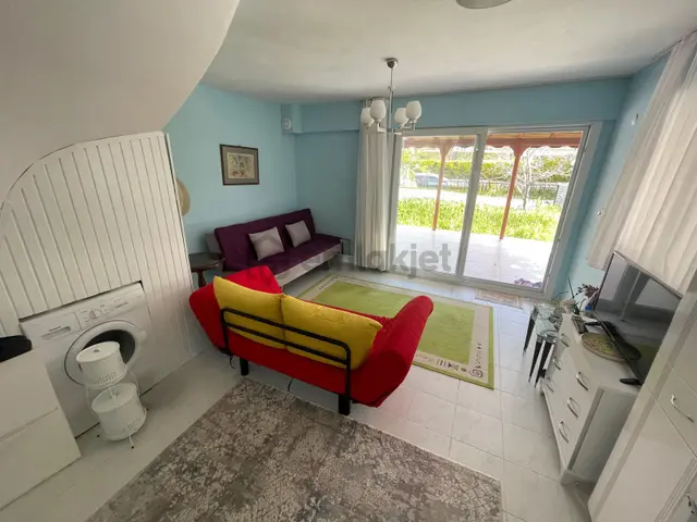 İzmir Çeşme Yalı Mahallesi Atakent Sitesinde Dubleks Villa! 4