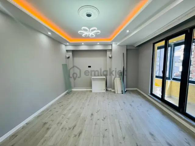 Güven'den Merkez'de Yerden Isıtmalı,ankastreli Ara Kat 2+1 Daire 3