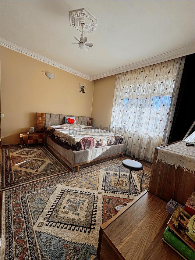 Beyhekım Mah . Site İçersinde Satılık 4+1 Trıblex Villa 2