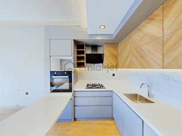 Sıfır 1+1 | Havuzlu Sitede | Yerden Isıtmalı | Kapalı Otoparklı 3