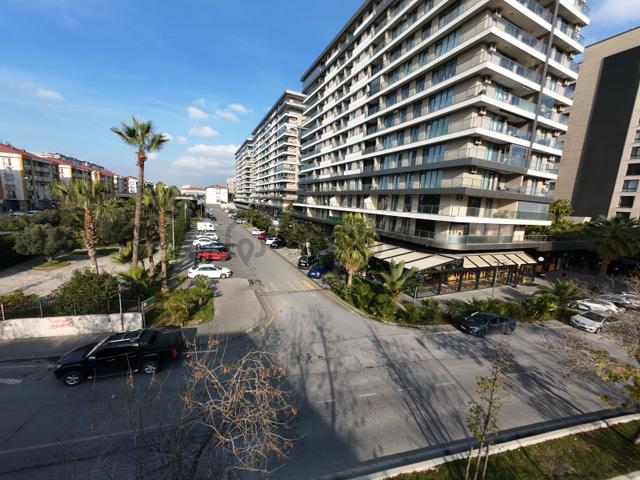Azur Marmara İçinde Yeşilyurt Caddesi’nde Satılık Dükkan 5