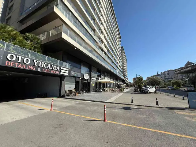 Beylikdüzü Azur Marmara’da Kaçırılmayacak Satılık Dükkan Fırsatı 1