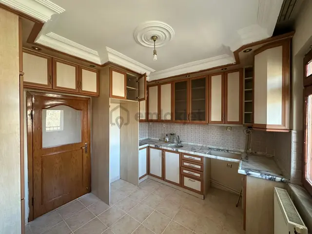 Bilgin Emlaktan Merkezde Geniş Kullanışlı Depozitosuz 3+1 Kiralık 3