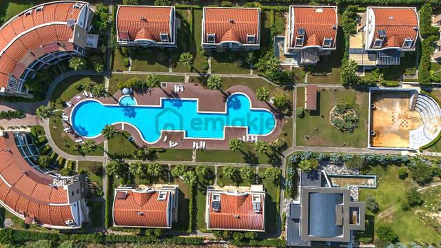 Antalya Kadriye’de Golf Sahasına Yakın Sitede Eşyalı 4+1 Villa 5
