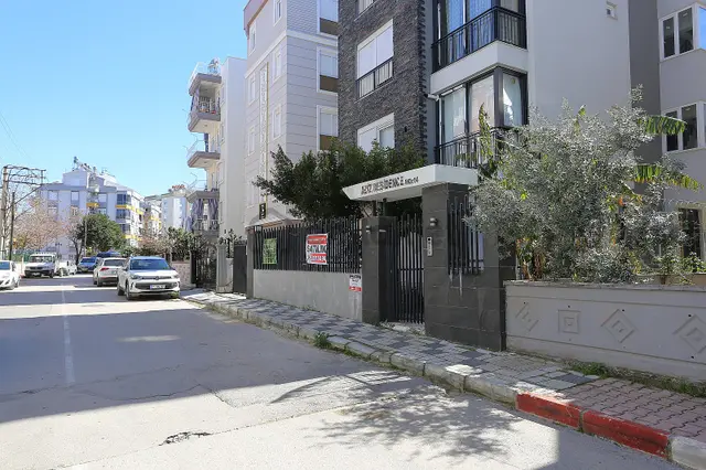 Muratpaşa Kızıltoprak'da Merkezi Konumlu 1+1 Daire 3