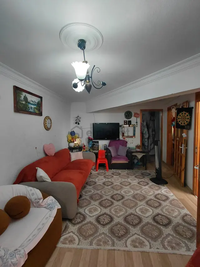 Pulat Emlaktan Üzümcü Okulu Yakını 1+1 Yatırımlık Satılık Daire 3