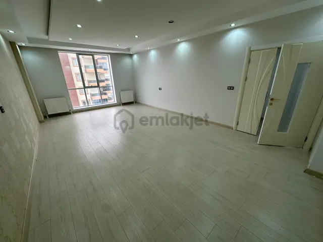 Hedef Emlaktan Kardeşlerde Kiralık Lüks 4+1 Daire 2