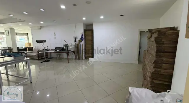 Maltepe Fındıklı'da Satılık 2 Dükkan (180m²) 3