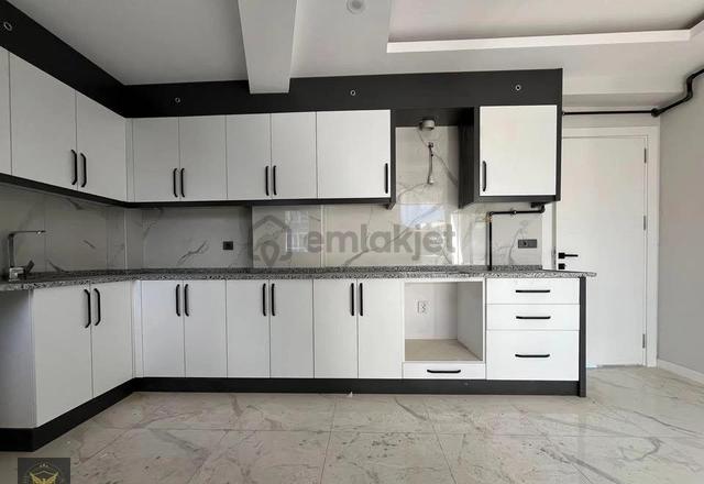 Beylikdüzü Yakuplu Mh.kent Ormanı Manzaralı 2+1 Lüx Dairemiz 1