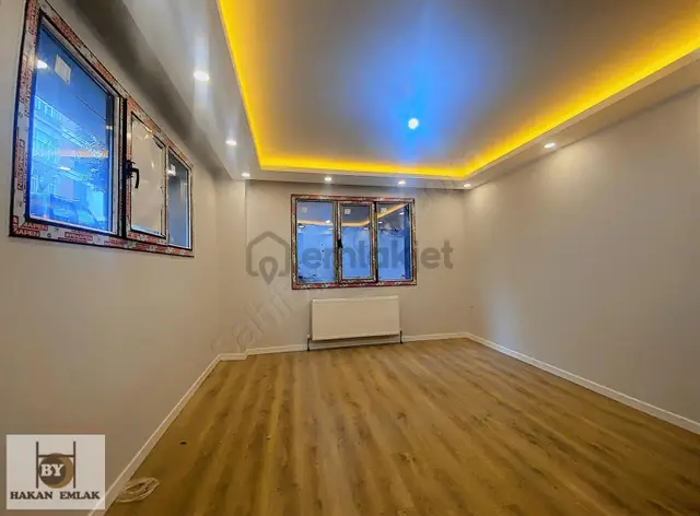 -934 Güngören Haznedarda Satılık Yapı Sıfır Bahçe Kat Daire 3