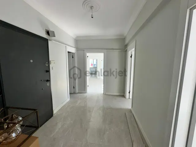 Uzman Emlak'dan İncirli Mh.de Katta Full+full Yapılı 3+1 Daire 2