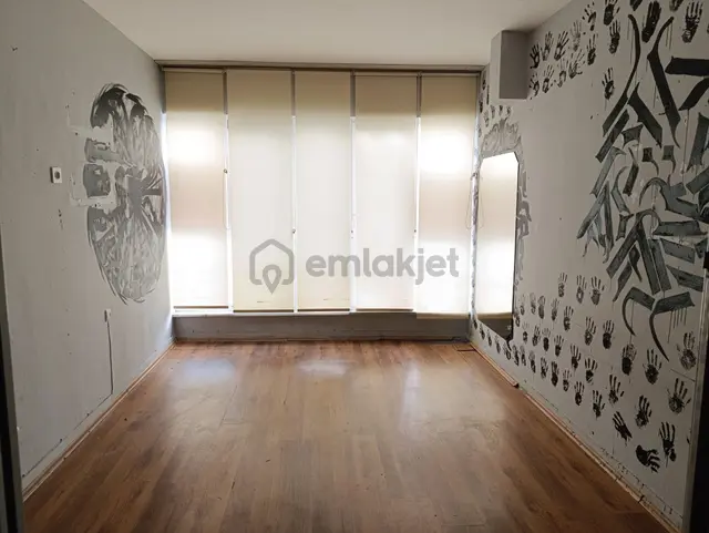 Balıkesir Bandırma Paşabayır Mah. 15 M2 Kiralık İşyeri Merkezi Konumda 4